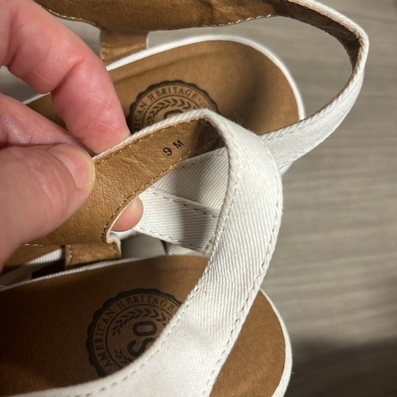 SO Taffy Crocheted white canvas sandal wedges size‎ 9 - Picture 4 of 6